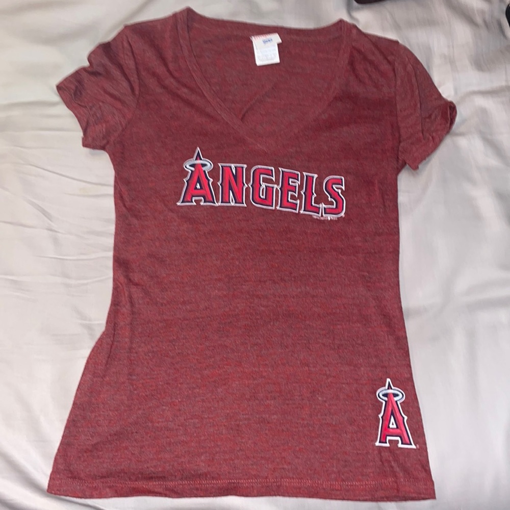 V neck red Los Angeles angels shirt